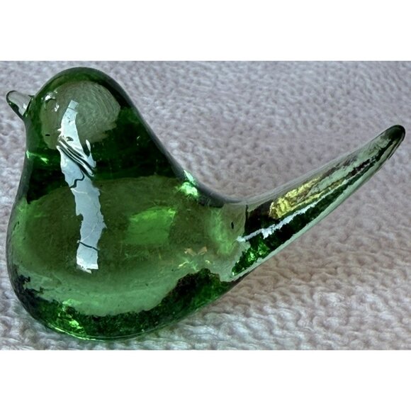 BRIGHT GREEN HAND BLOWN ART GLASS BIRD POLISHED 3” Long 1 3/4” High - Picture 4 of 11